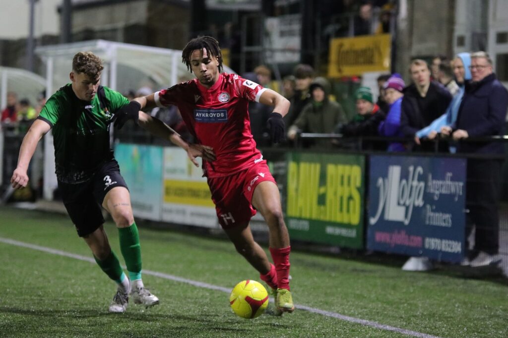 Nhận định soi kèo Bala Town vs Caernarfon Town vào 19h30 ngày 31/12/2024 nhan-dinh-soi-keo-bala-town-vs-caernarfon-town-vao-19h30-ngay-31-12-2024-1